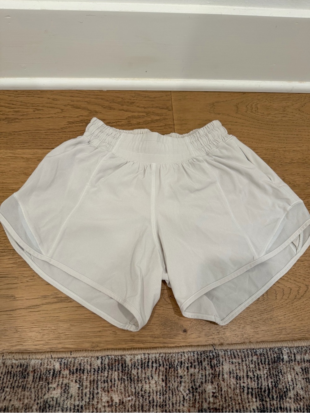 lululemon Hotty Hot 4” Bone Short